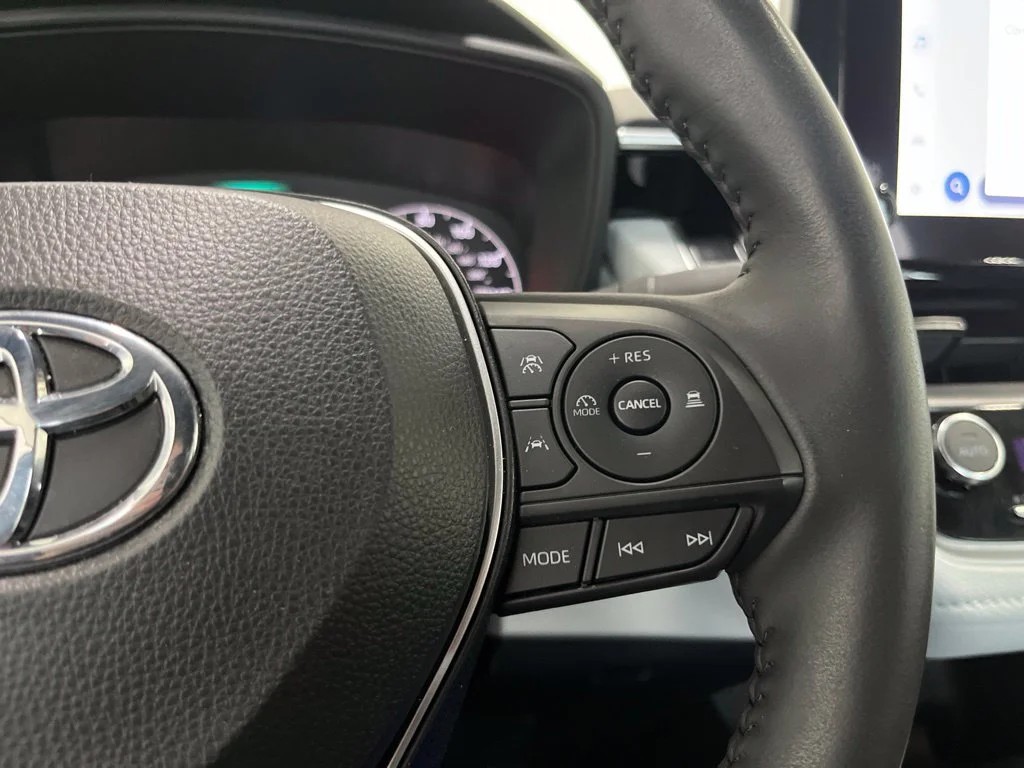 Used 2023 White Toyota SE image 8