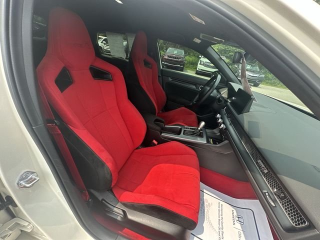 Used 2024  Honda  image 27