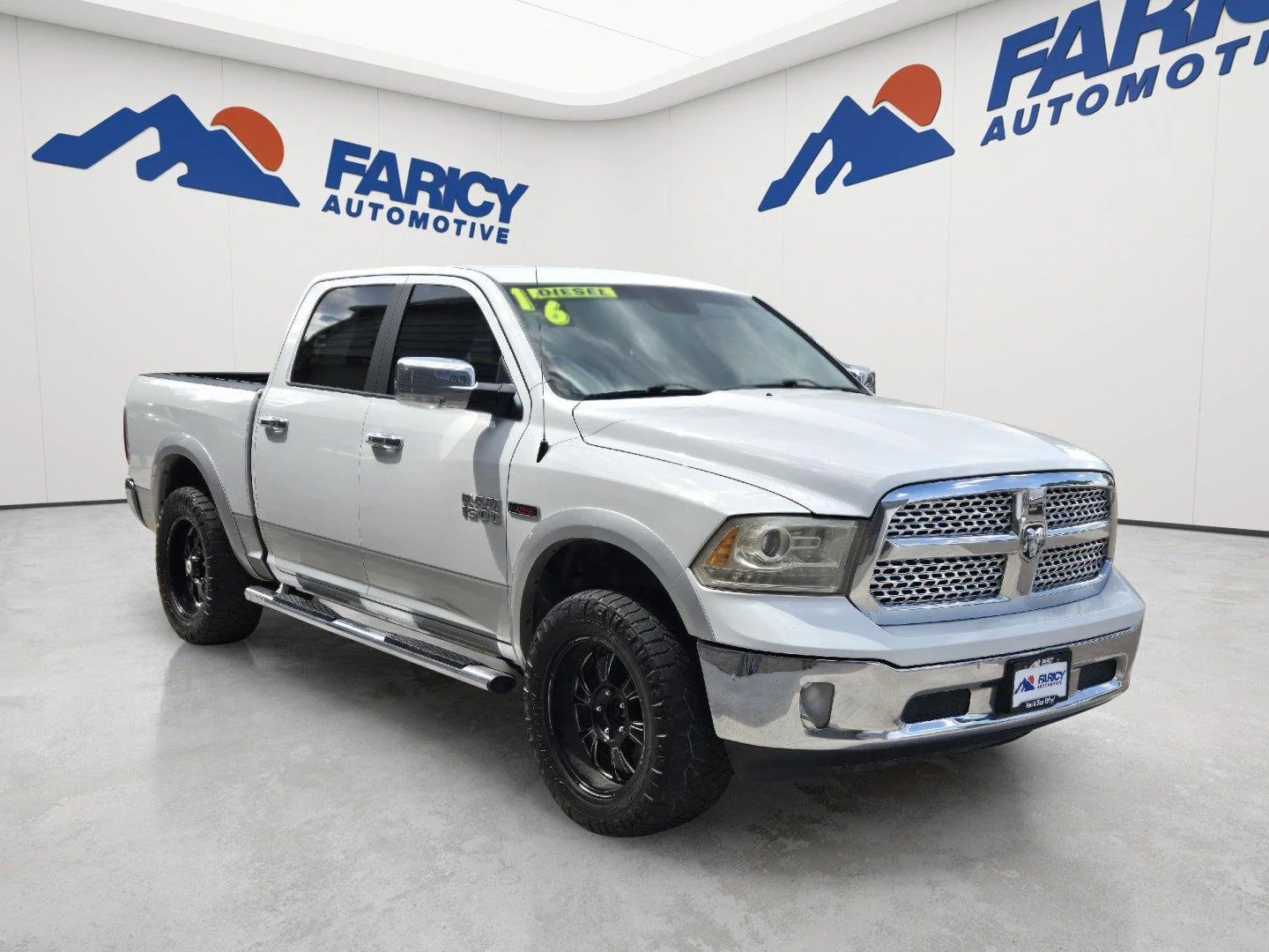 Used 2016 Bright White Clearcoat Ram Laramie image 3
