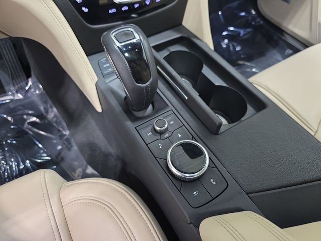 Used 2019 Bronze Dune Metallic Cadillac 3.6L Luxury image 25