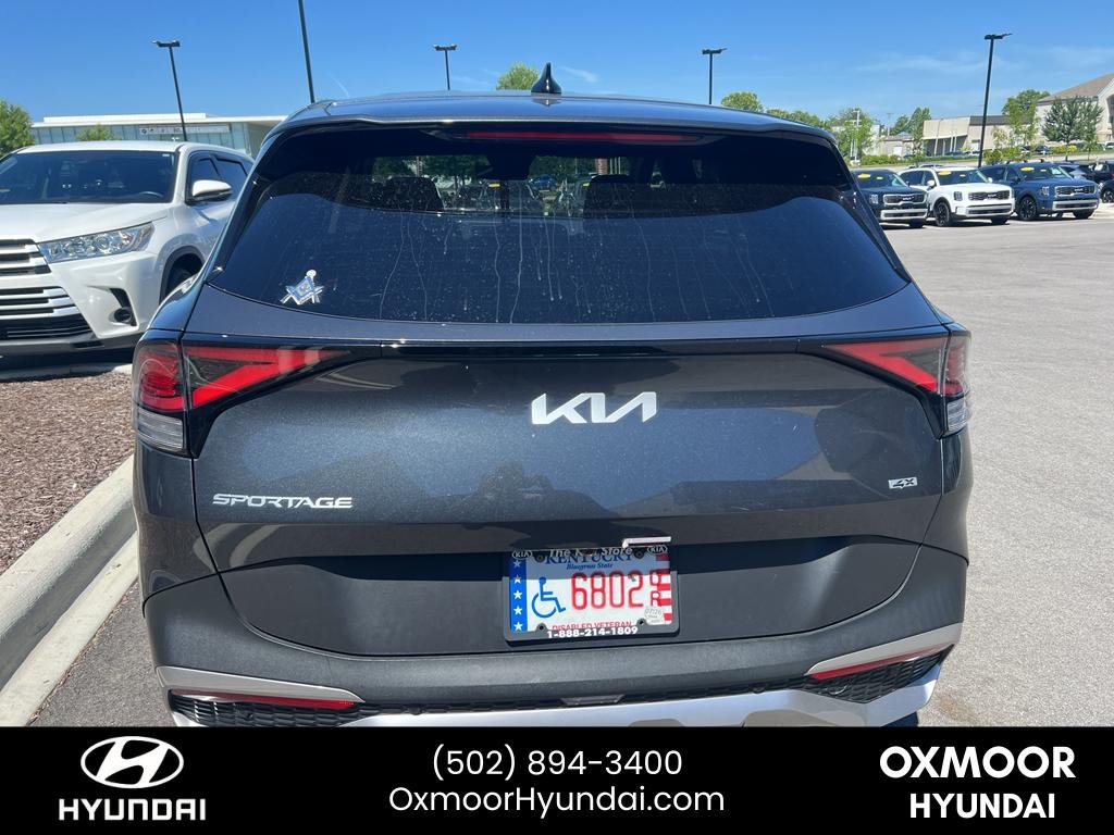 Used 2024 Gravity Gray Kia LX image 10