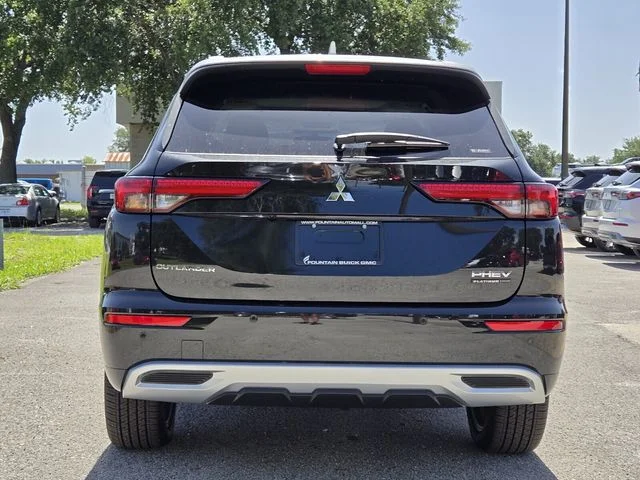 2025 Mitsubishi Outlander Plug-in Hybrid Platinum Edition - Photo 10