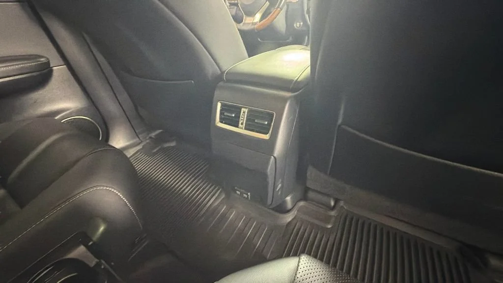 Used 2022 Black Lexus RX 350L image 35