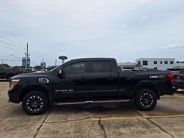 Used 2018 Magnetic Black Nissan PRO-4X image 8