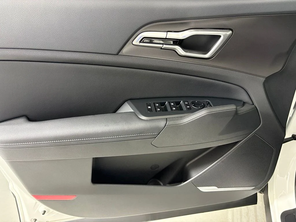 New 2027  Kia EX image 14