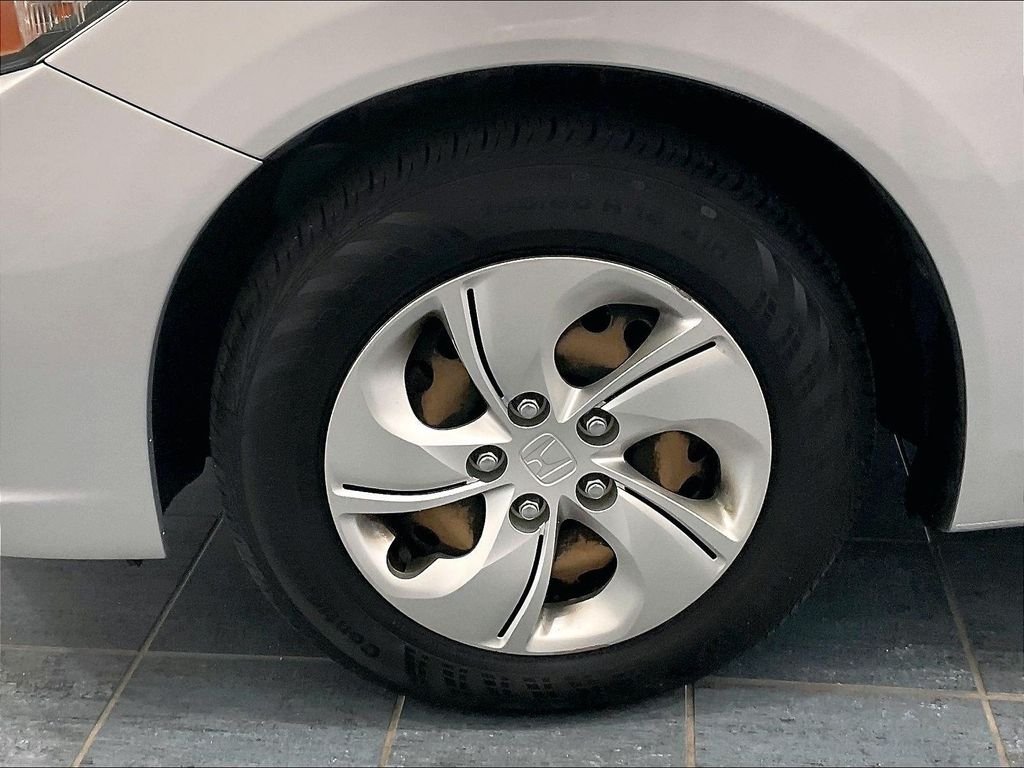 Used 2014 Silver / Black Honda LX image 7