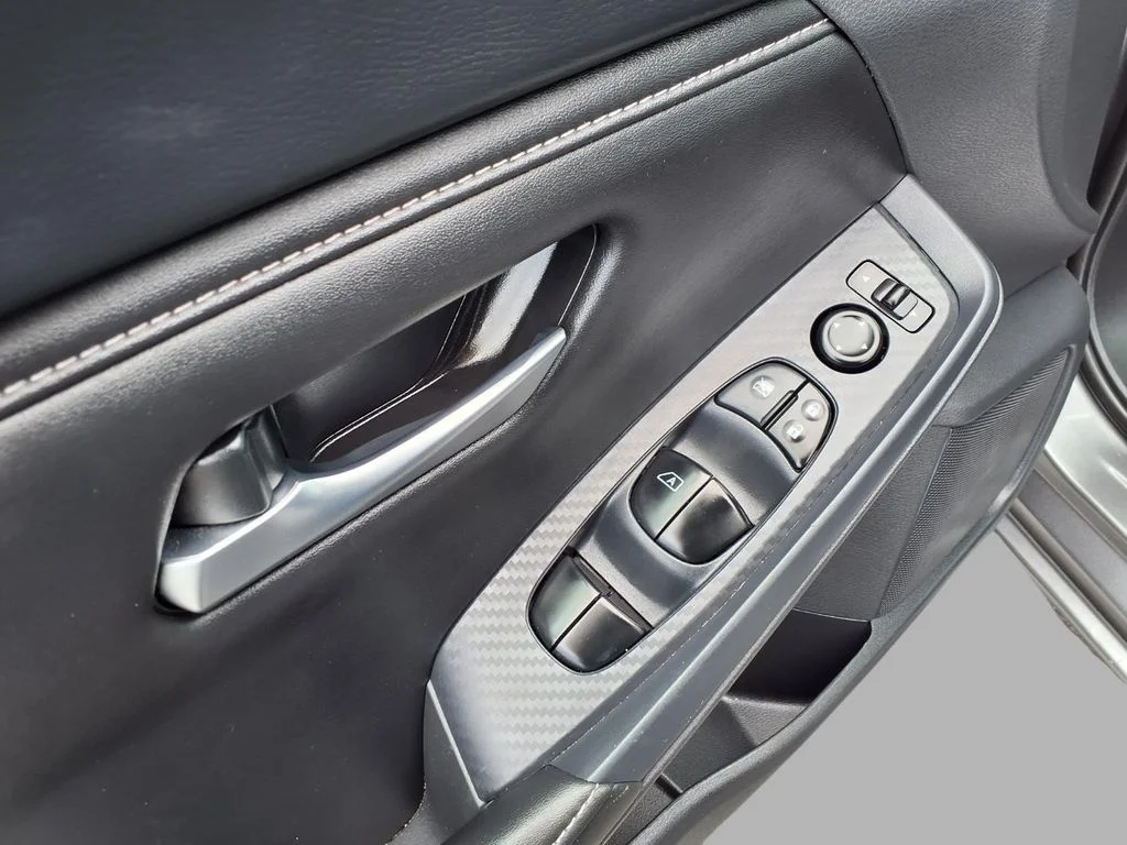 Used 2024 Gray Nissan SV image 19