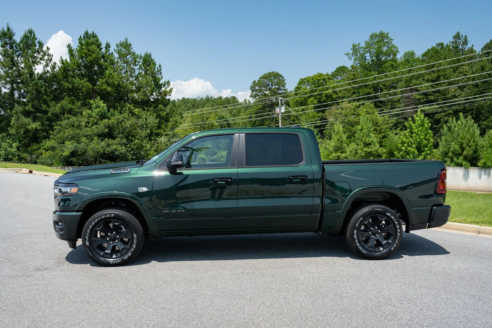 New 2026 Serrano-Green Metallic Exterior Paint RAM Big Horn/Lone Star image 5