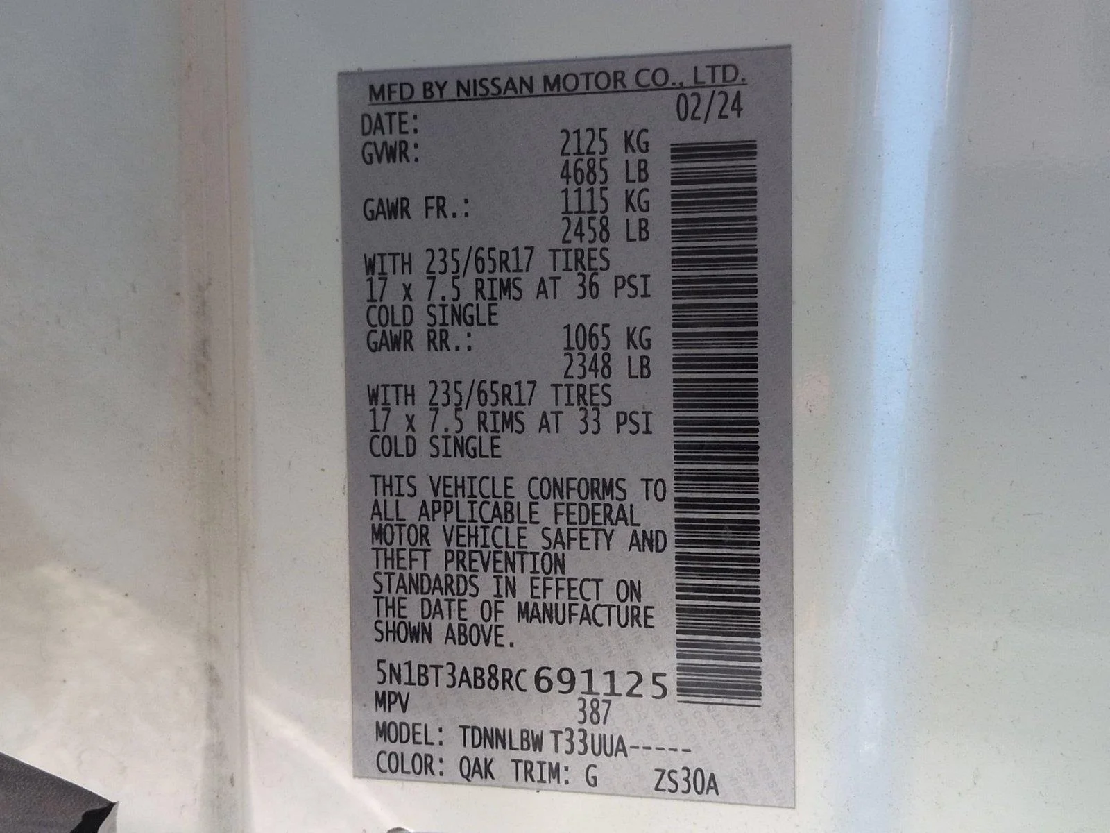 Used 2024 Glacier White Nissan S image 39