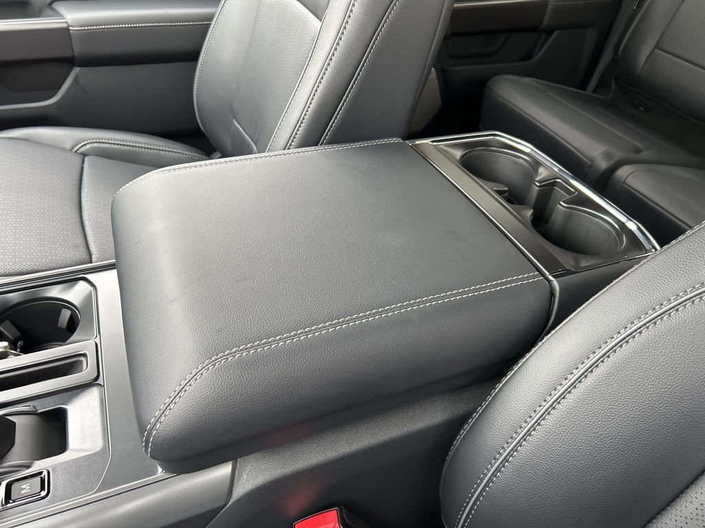 New 2026 Oxford White Ford Lariat image 33