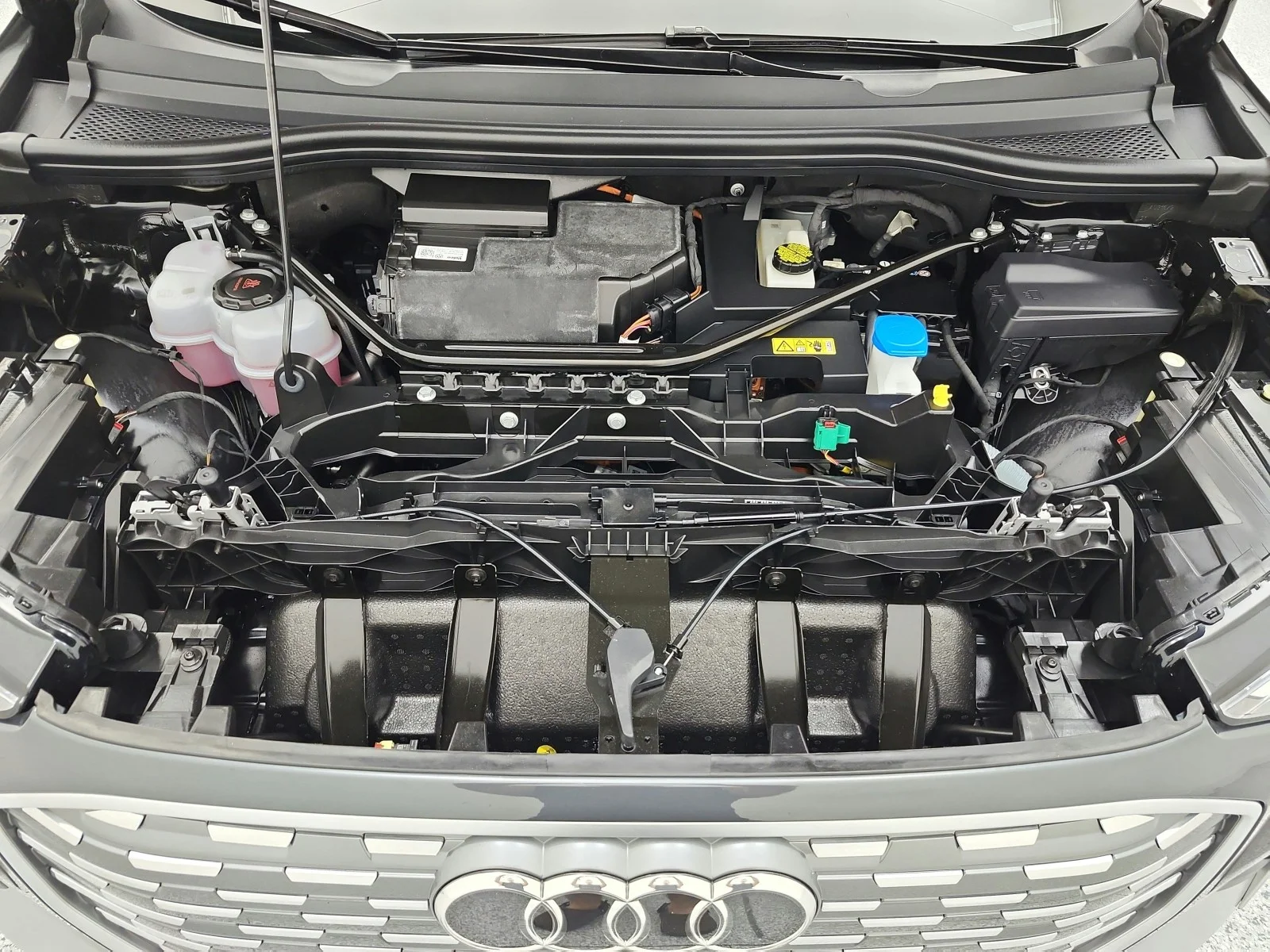Used 2023 Mythos Black Metallic Audi Premium 50 quattro image 17