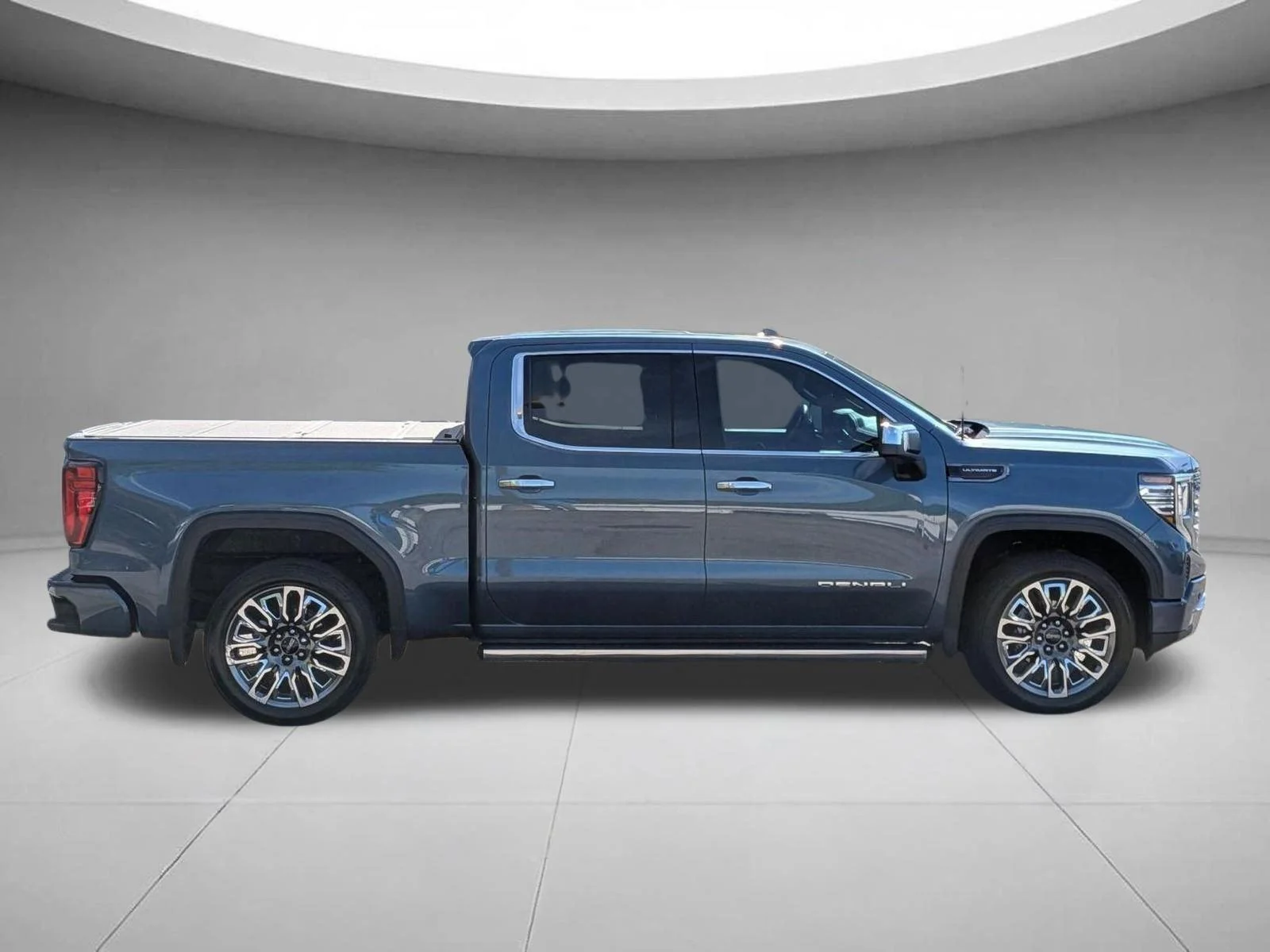 Used 2025 Downpour Metallic GMC Denali Ultimate image 4