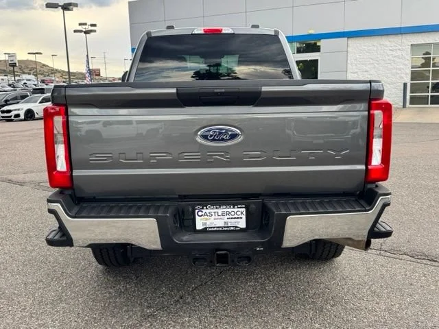 Used 2025 Gray Ford XL image 4