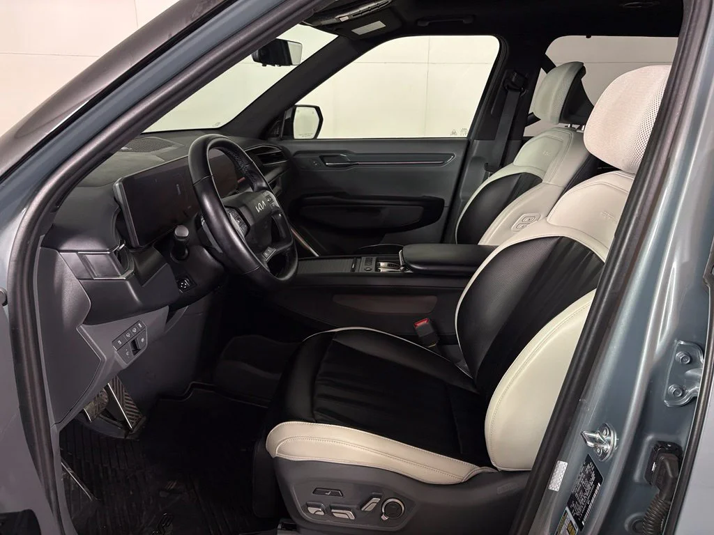 Used 2024 Green Kia GT-Line image 15