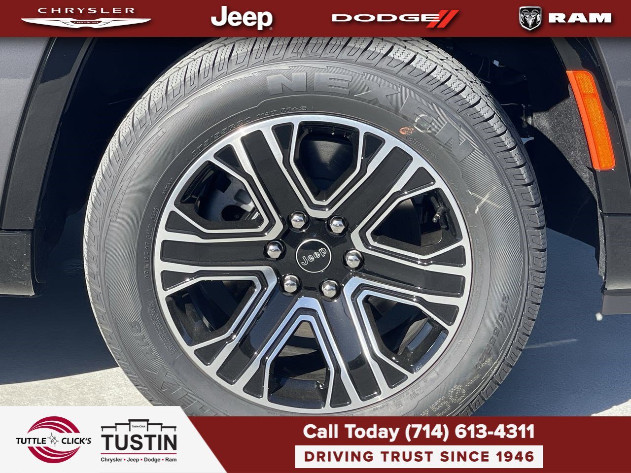 New 2026 Baltic-Gray Metallic Clear-Coat Exterior Paint Jeep  image 10