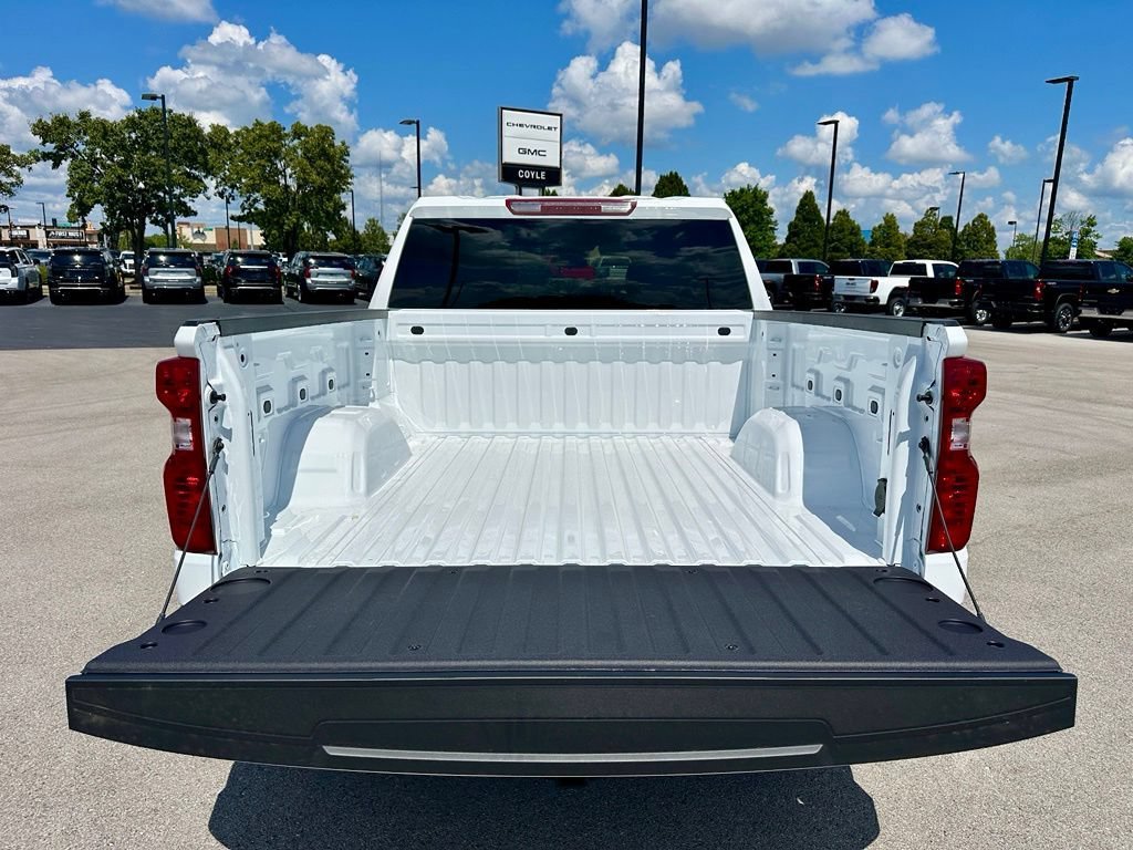 New 2026 Summit White Chevrolet LT image 6