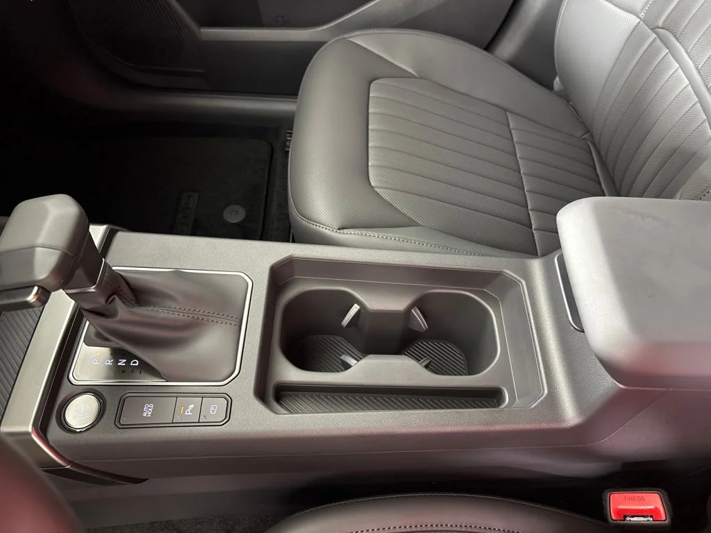 New 2027 Terrain Brown Kia X-Line S image 39