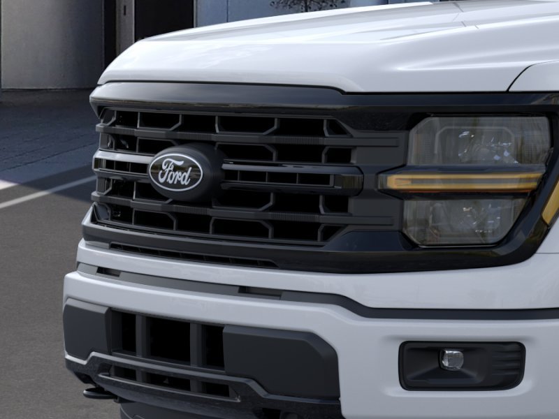 New 2026 Oxford White Ford XLT image 42