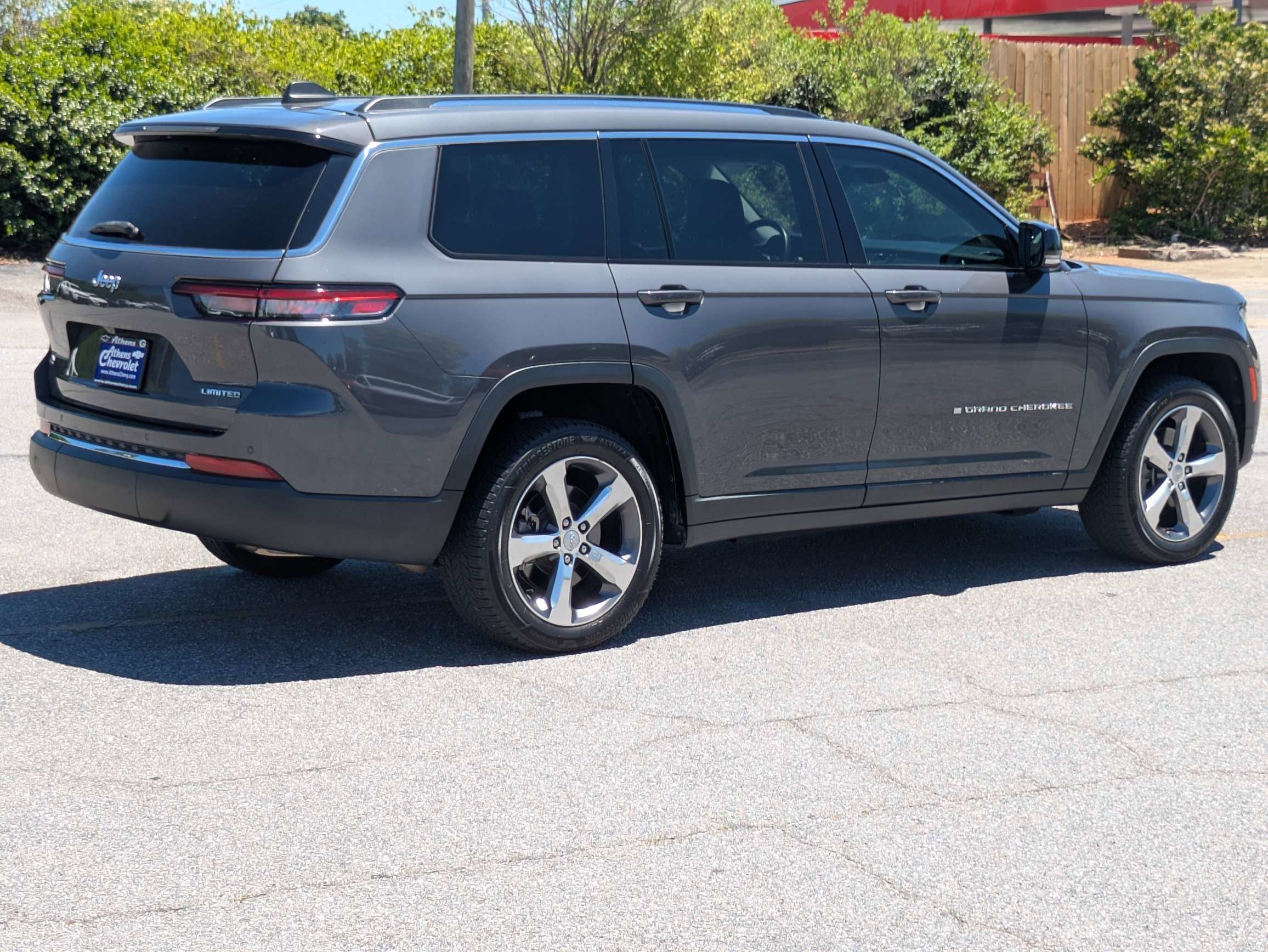 Used 2021 Baltic Gray Metallic Clearcoat Jeep Limited image 4