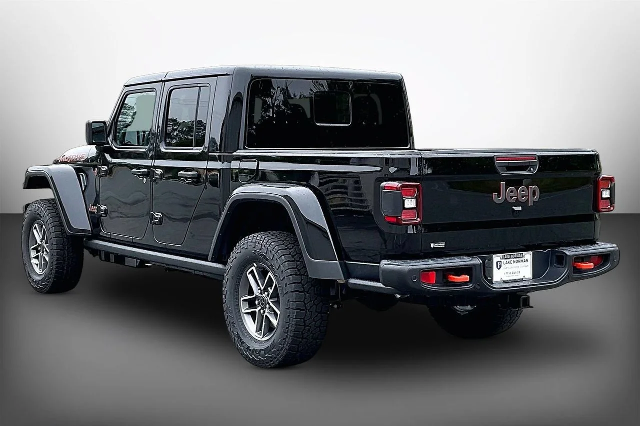 New 2026 Black Clearcoat Jeep Mojave X image 6