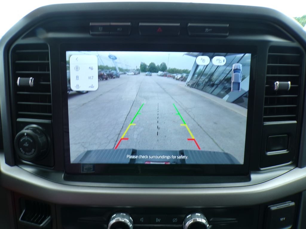 Used 2024 Black Metallic Ford XLT image 21