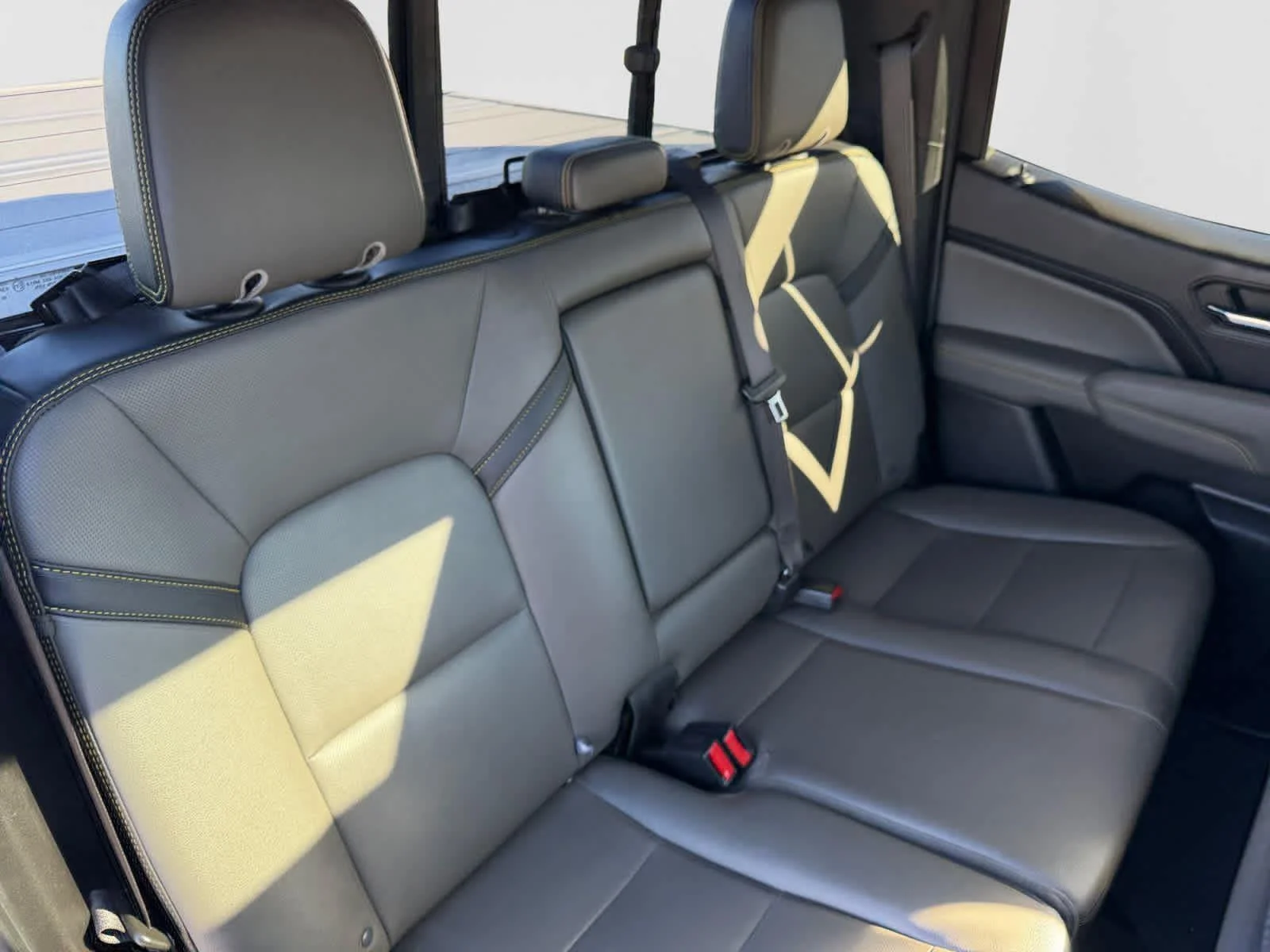 2023 Chevrolet Colorado ZR2 - Photo 18