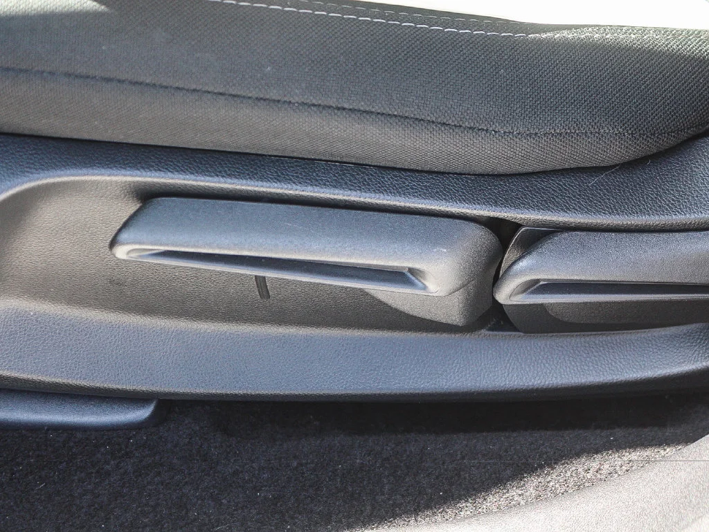 2025 Honda HR-V LX - Photo 50
