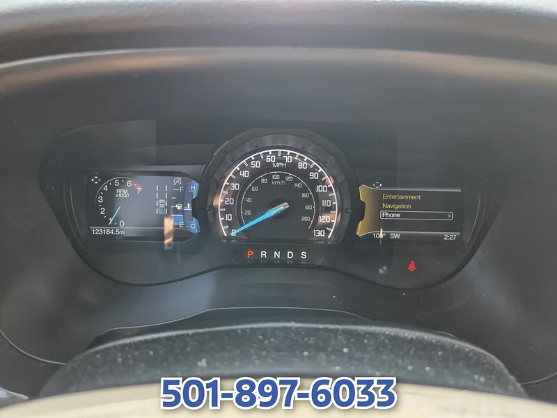 Used 2020 White Platinum Clearcoat Metal FORD LARIAT 2WD SUPERCREW 5