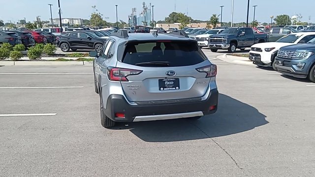 2025 Subaru Outback Limited - Photo 7
