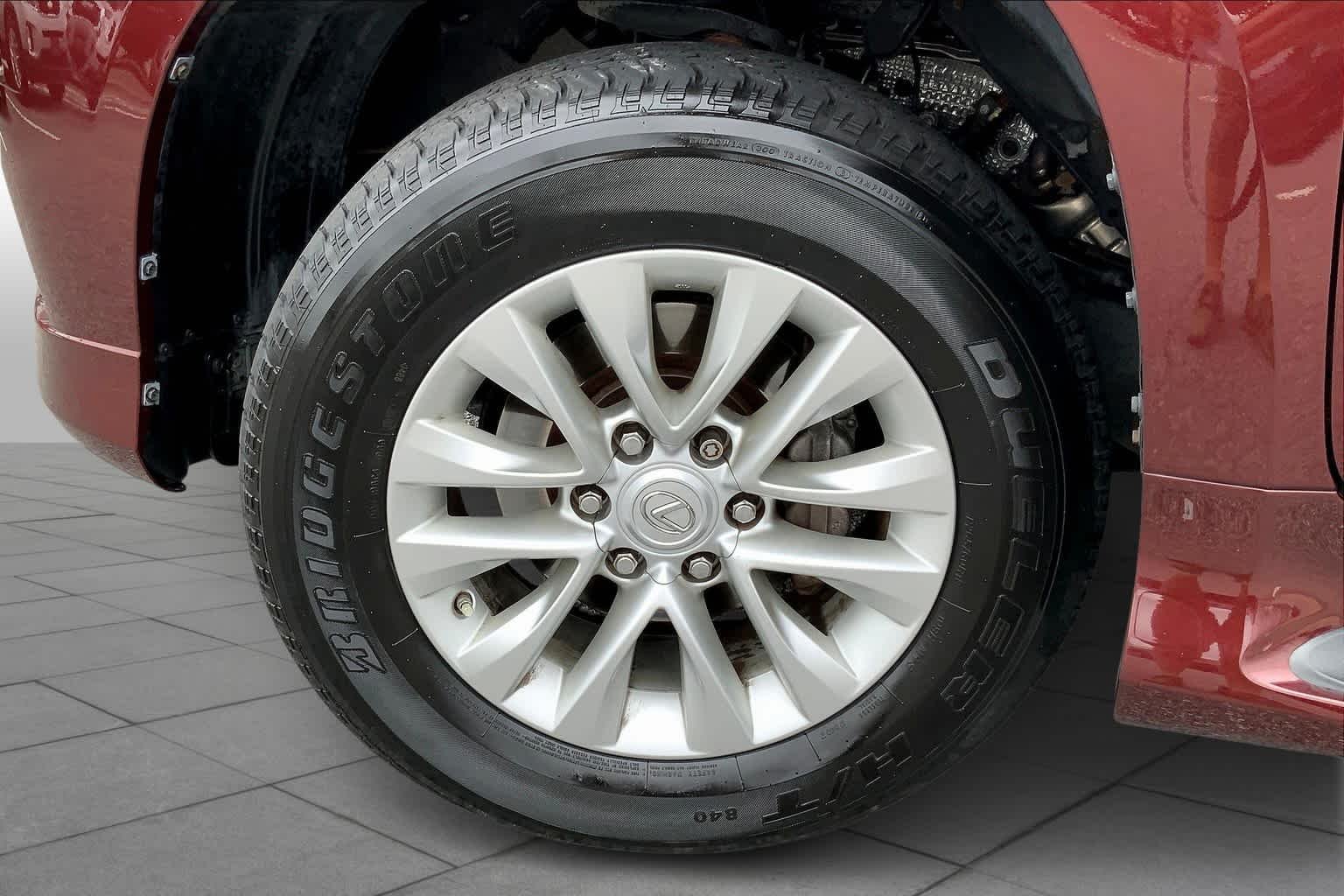 Used 2016 Claret Mica Lexus  image 10