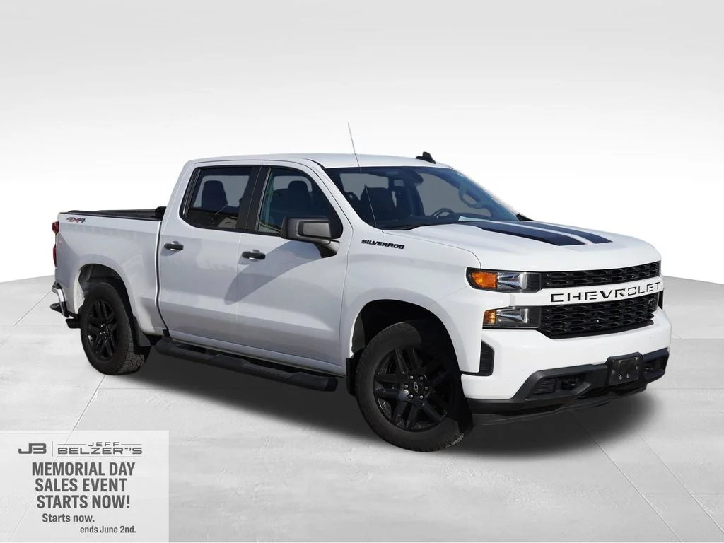2021 Chevrolet Silverado 1500 Custom 4X4 Crew Cab Short Box's photo