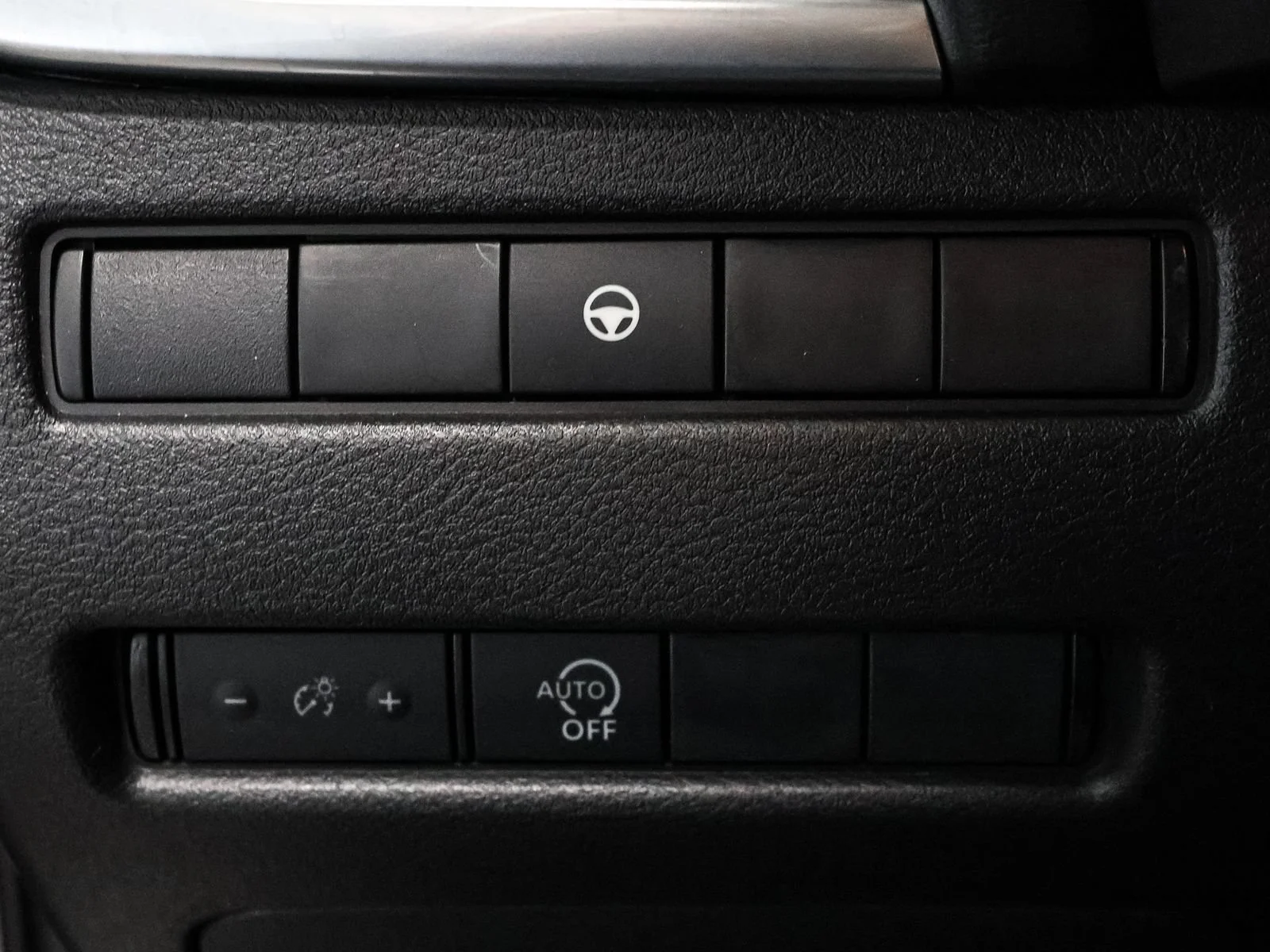 Used 2023 Silver Nissan SV Intelligent AWD image 31
