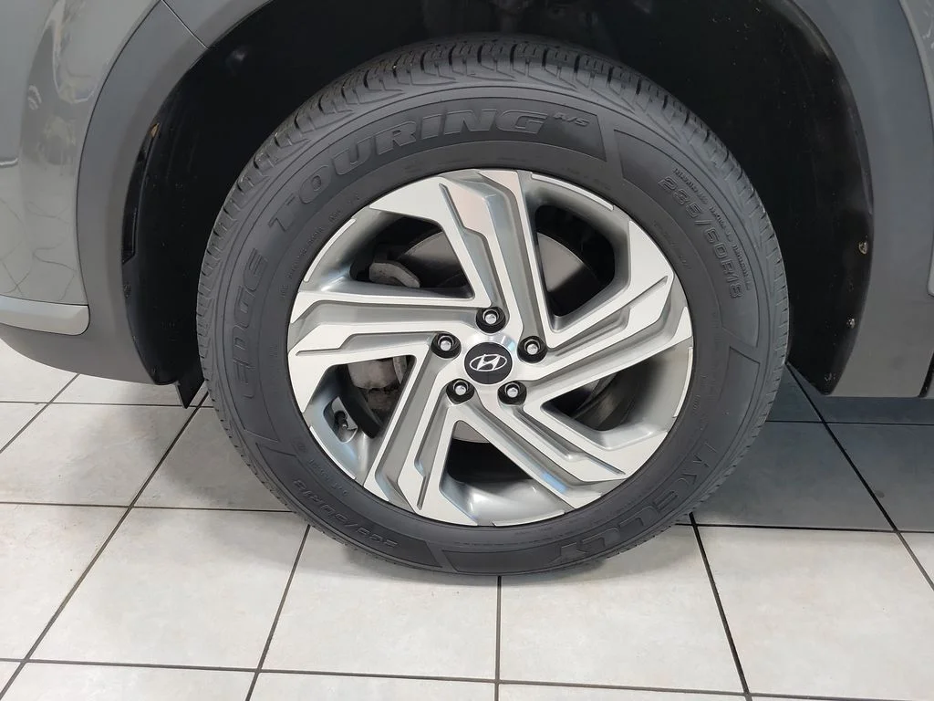 Certified Used 2021 Gray Hyundai SE image 36
