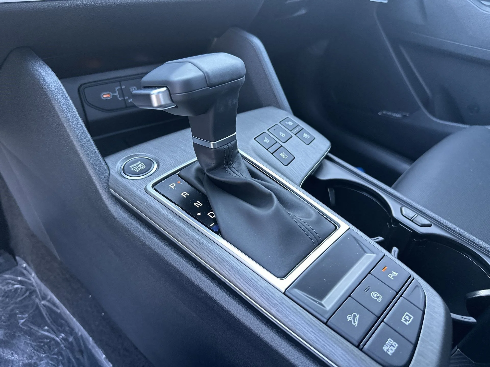 New 2026 Wolf Gray Kia X-Pro Prestige image 22