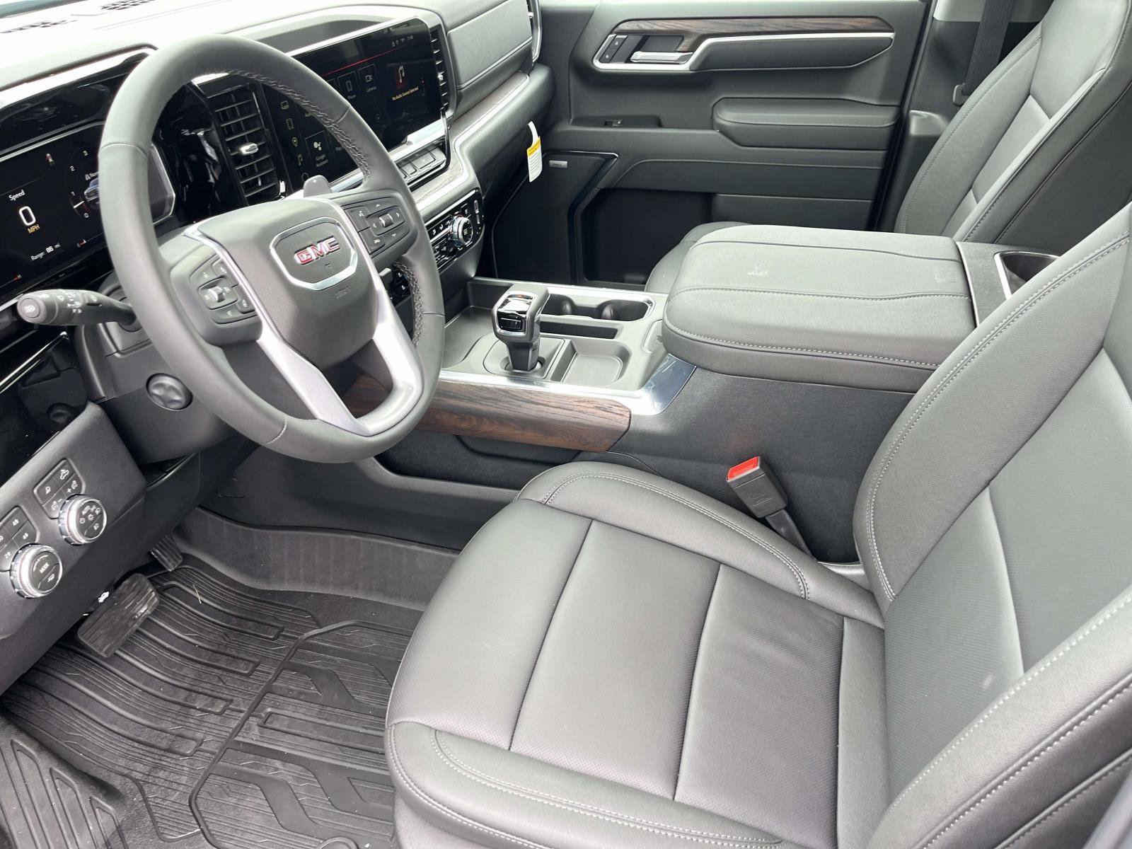 2026 GMC Sierra 1500 SLT - Photo 22