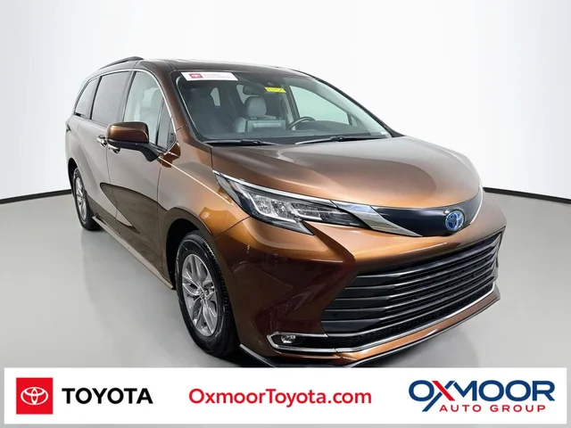 2022 Toyota Sienna XLE