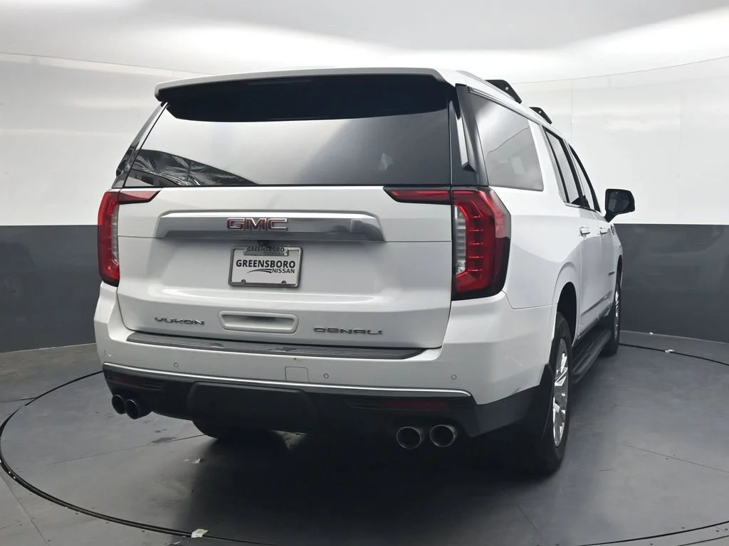 Used 2021 White GMC Denali image 5