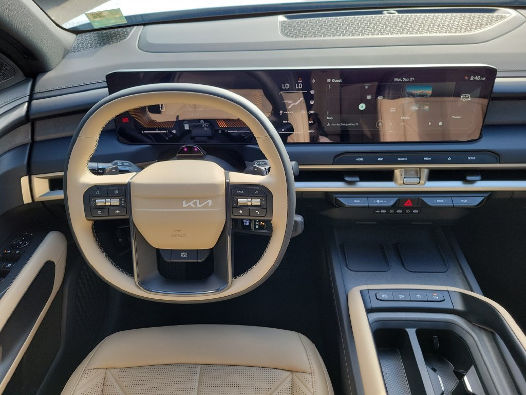 New 2027 Glacial White Pearl Kia EX image 20