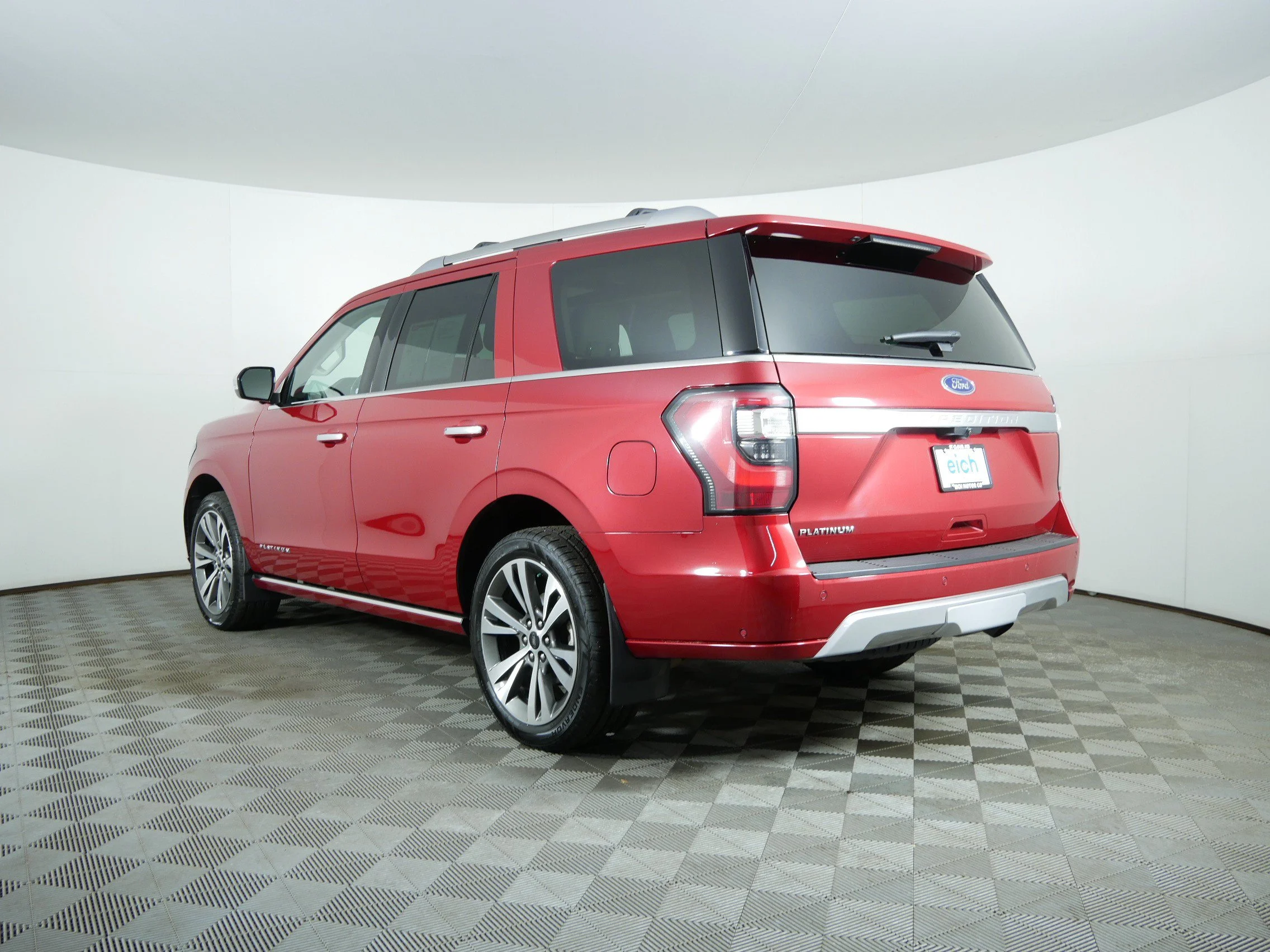 Used 2020 Rapid Red Metallic Tinted Clearcoat Ford Platinum image 5