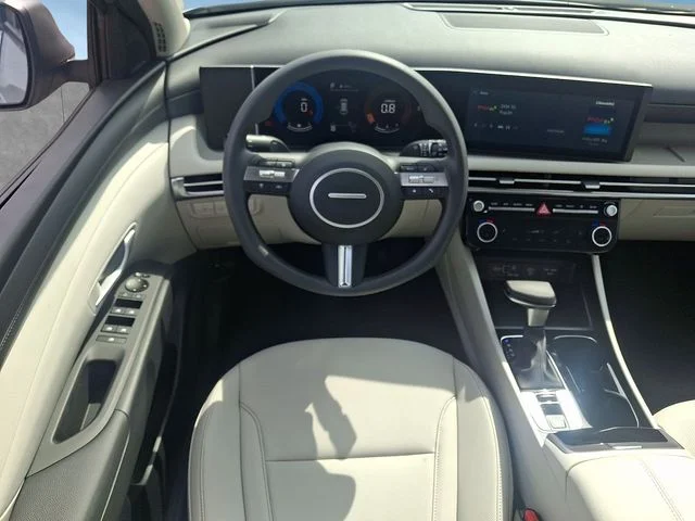 New 2026 Silver Hyundai SEL Plus image 8