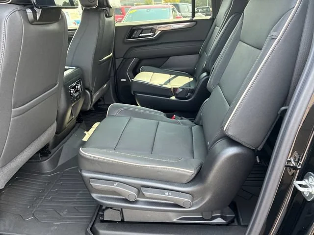 New 2026 Onyx Black GMC Elevation image 13