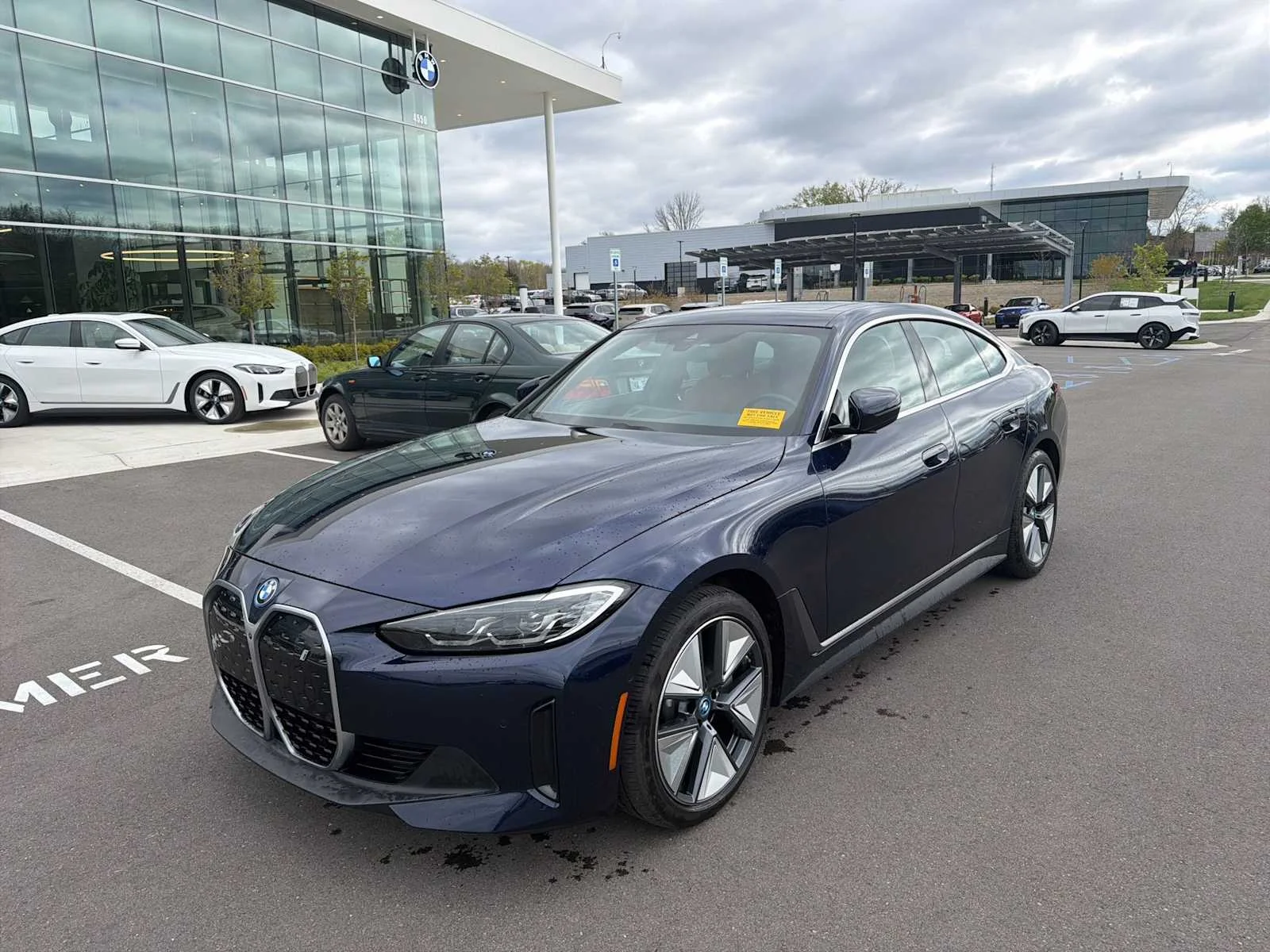 2023 BMW i4 eDrive35's photo