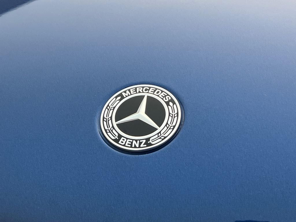 New 2026 Starling Blue Metallic Mercedes-Benz GLC 300 image 28