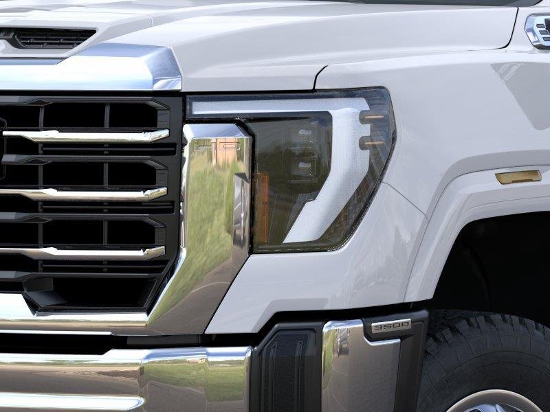 New 2026 Summit White GMC SLE image 10