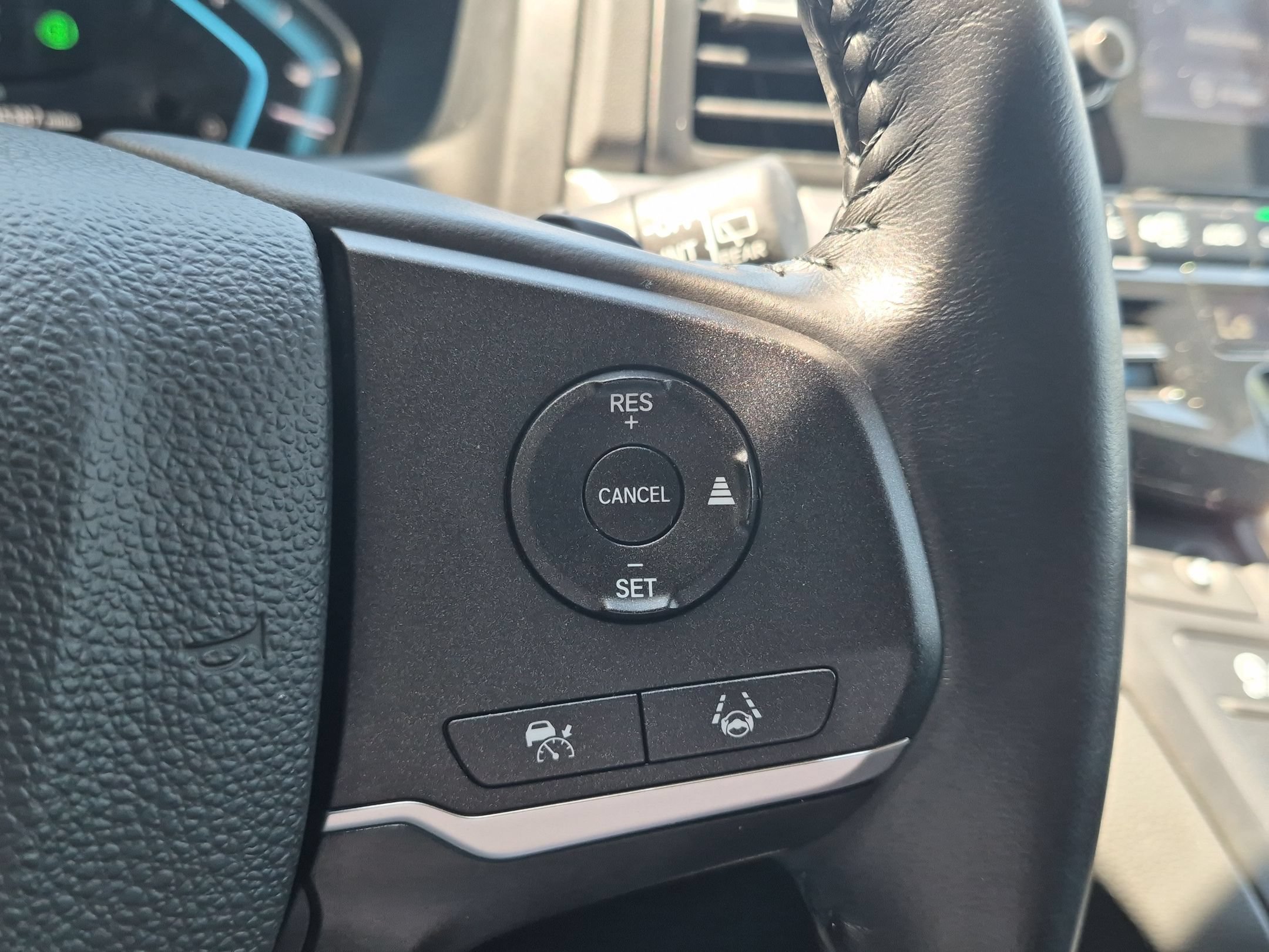 2024 Honda Odyssey EX-L - Photo 15
