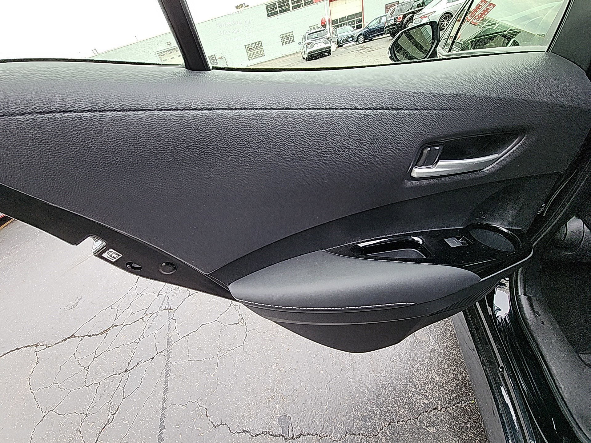 2024 Toyota Corolla Hatchback SE - Photo 21