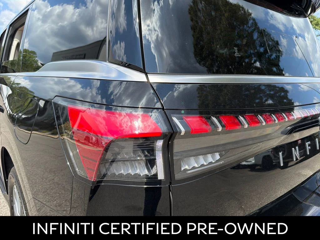 Certified Used 2026 Black Obsidian INFINITI LUXE image 31