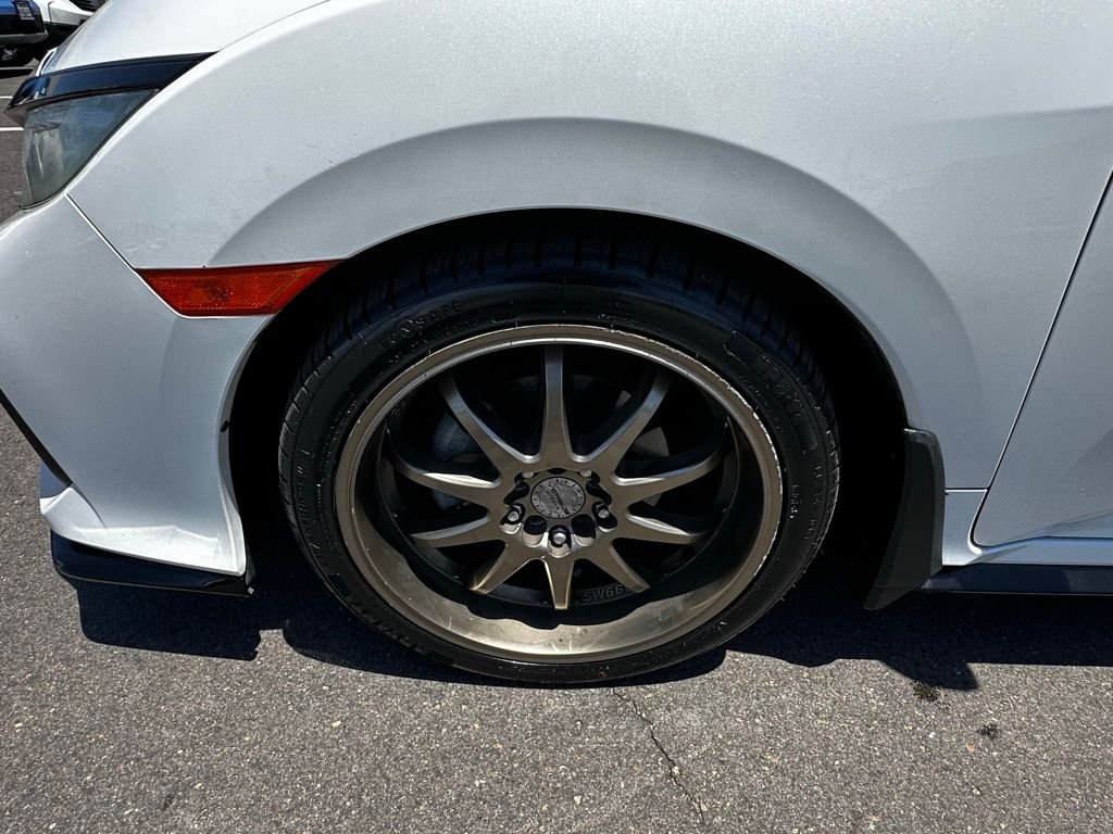 Used 2018  Honda Sport Touring image 11