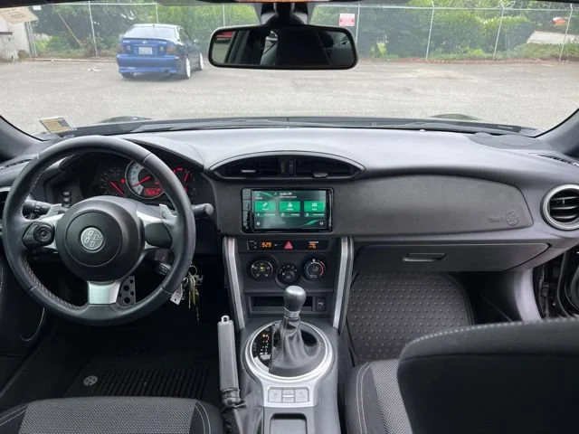 Used 2020 Raven Toyota  image 9