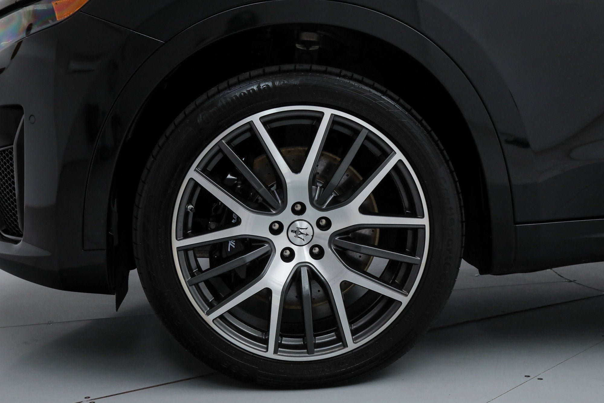 Used 2022 Black Maserati Modena S image 18